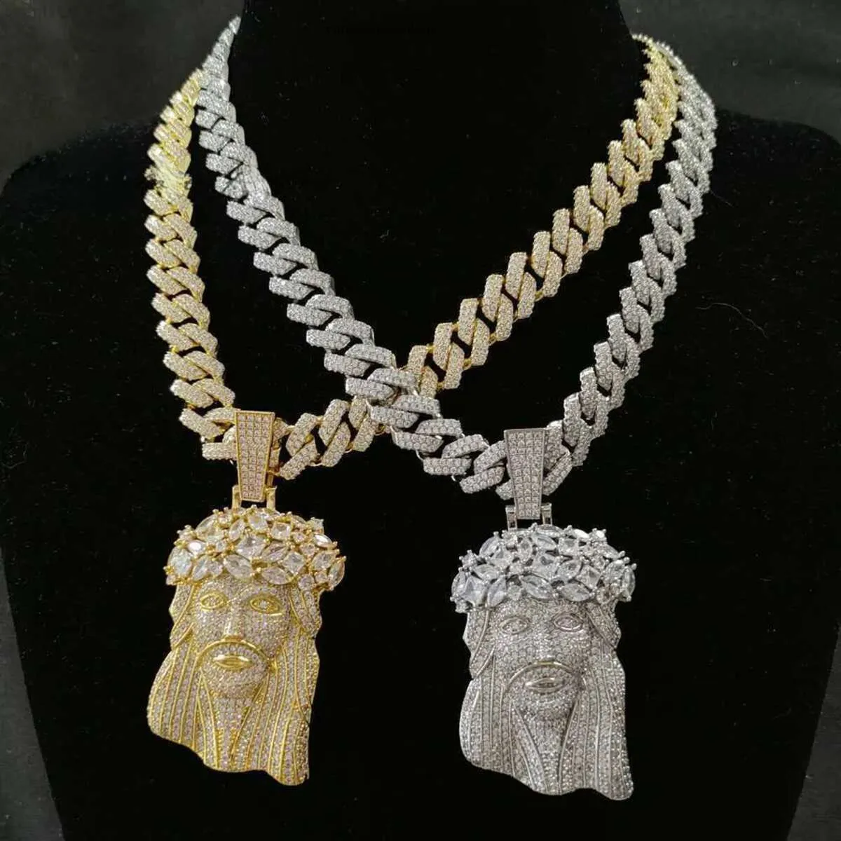 Customized Iced Out Vvs Certified With 13mm Moissanite Cuban Chain Necklace Hip Hop Jewelry Men's Gift Jesus Pendant_voghion.com