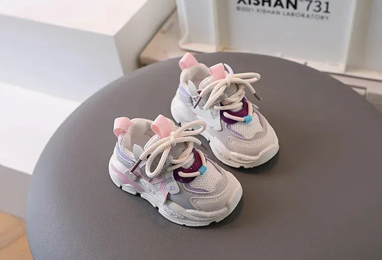 Childrens casual childrens kindergarten sports breathable air mesh shoes 240627_voghion.com