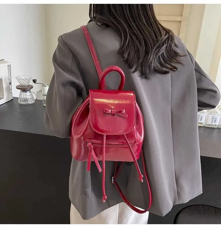 Mochila feminina sólida com aba e laços, mini bolsas de ombro, versátil, feminina, grande capacidade, bolsas de couro, casual, estudante_voghion.com