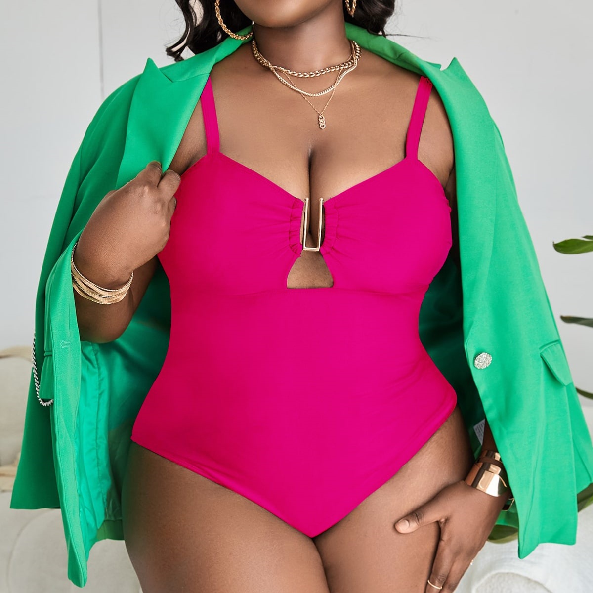 Femmes grande taille grosse fille grosse femme une pièce couleur unie creux mince jarretelles dos nu Sexy Bikini femmes_voghion.com