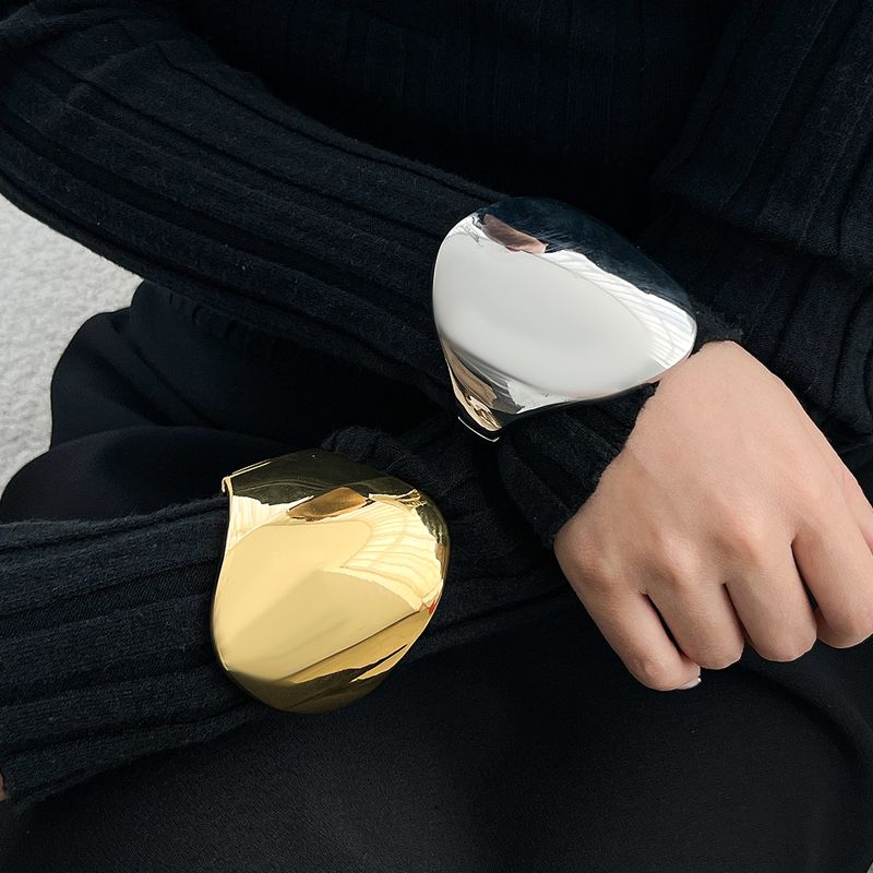 Braccialetto con doppio anello con specchio geometrico esagerato alla moda e design aperto Sense Hug_voghion.com