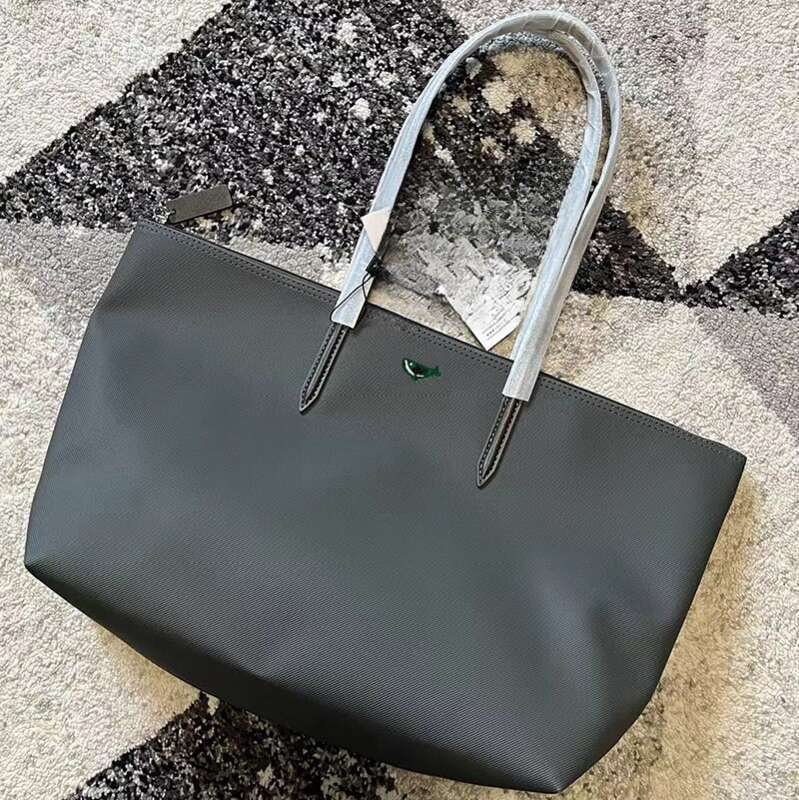 Geantă de damă Horizontal L New Crocodile cu capacitate mare, model crocodil_voghion.com