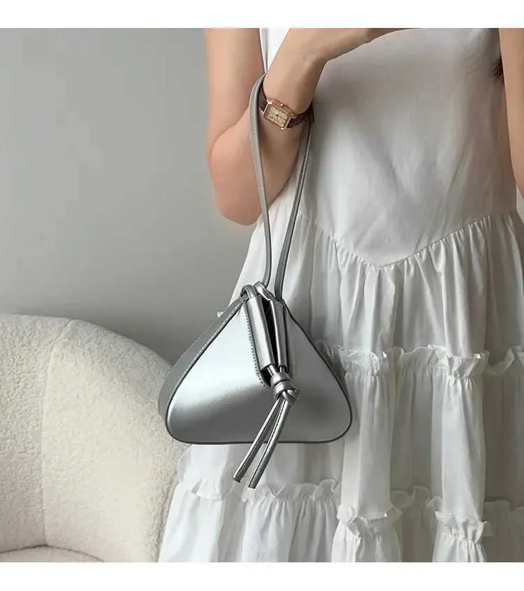 Triangle Shoulder Bag Women Leather Foldable Small Crossbody Bag_voghion.com