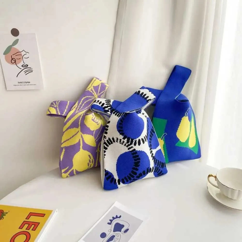 New Cato Wrist High Capacity Warm Girl Casual Reusable Shopping Bag Knitted Handbag Y241106_voghion.com