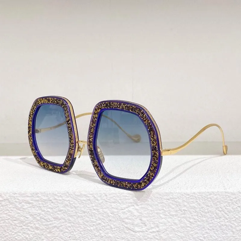 Designer Women's Round Sunglasses With Metal Temple Elements_voghion.com