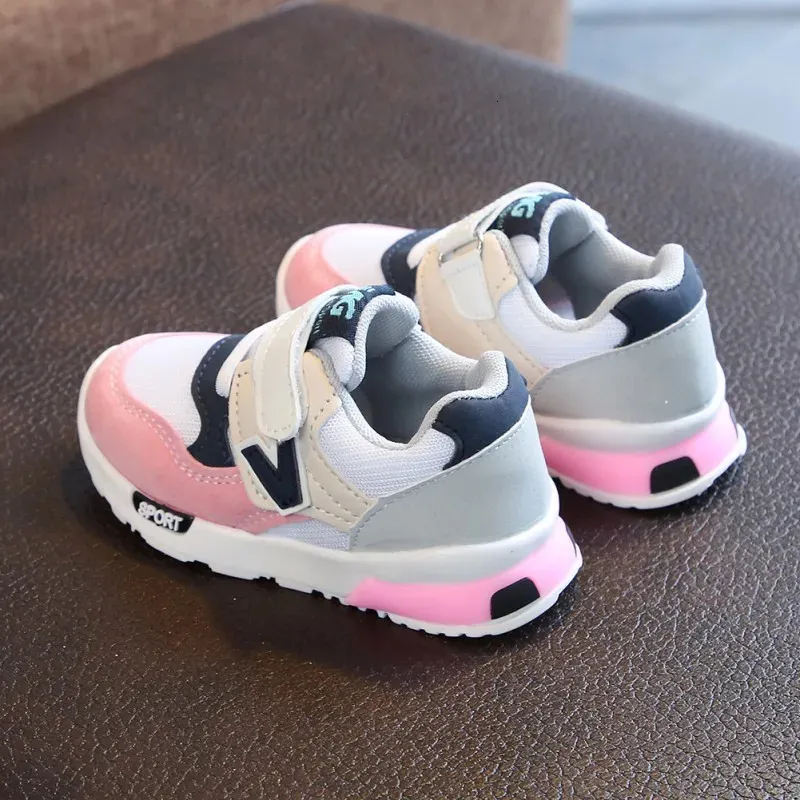 Printemps Automne Respirant Sport Garçons et Filles Semelle Souple Antidérapant Course Bébé Bottes Chaussures de Marche Enfants 240627_voghion.com