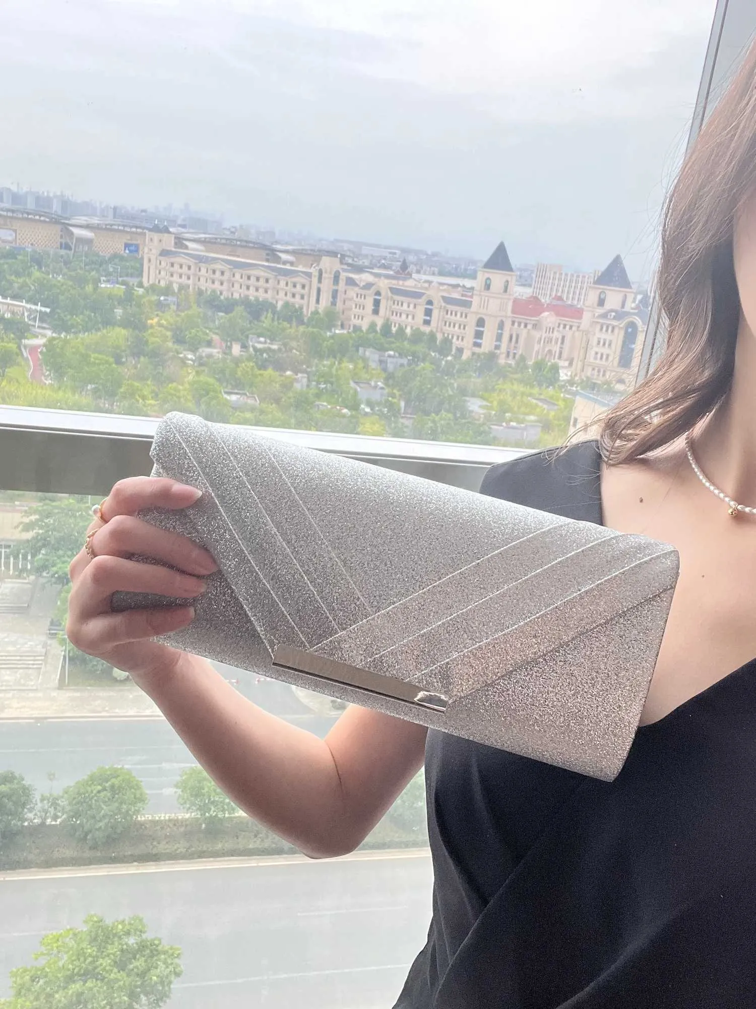 Pochette de soirée en satin pour femme, nouvelle conception, sac à main de mariage, à bandoulière, Y241019_voghion.com