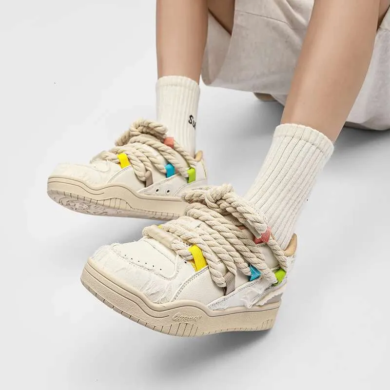 Street Style Uomo Sneakers Personalità Uomo Casual Scarpe Versatile Elegante Skate Stringate Uomo Comodo Camminare Calzature_voghion.com