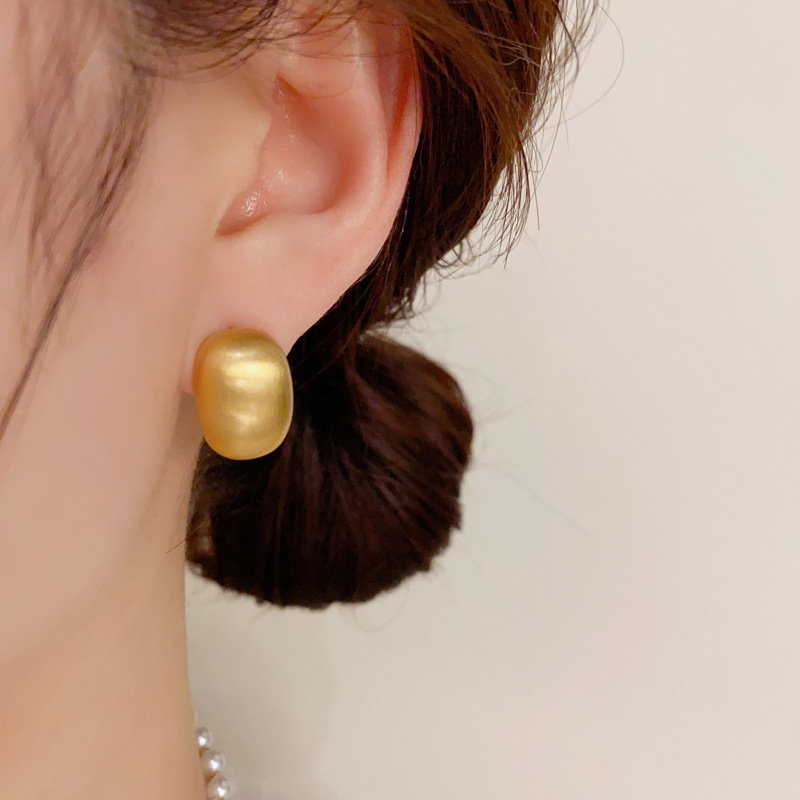 Fascino femminile, senso del design, temperamento, piccoli e semplici orecchini geometrici ovali quadrati in metallo, orecchini di lusso leggeri con ago in argento s925_voghion.com