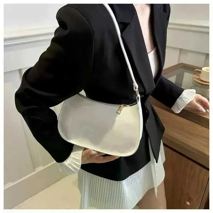 Women's Patent Leather Shoulder Bag Small Designer Handbag_voghion.com