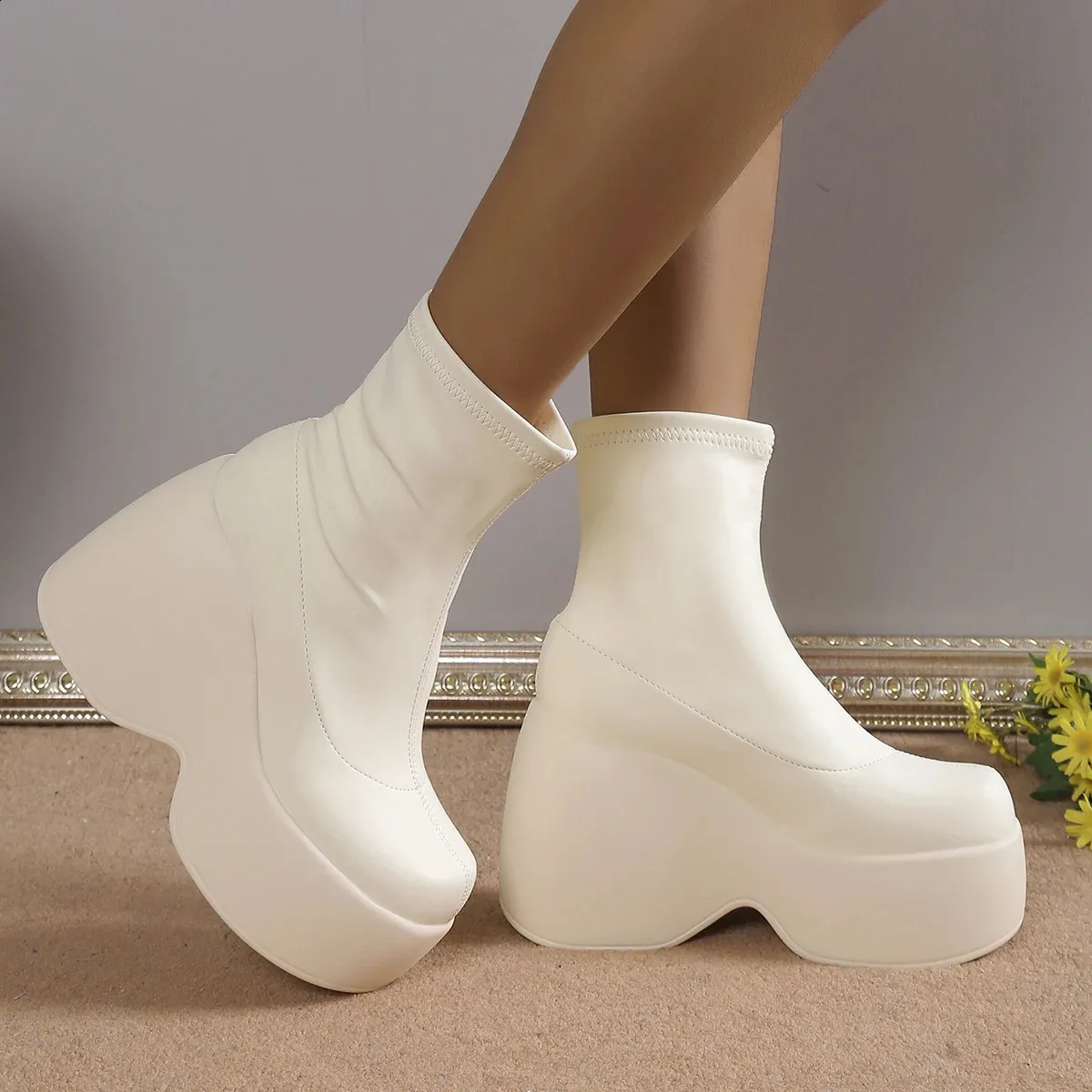 Gothic Womens Sexy Short and Fat Platform Soft Leather Ankle Boots Comfortable Walking Sock Sole Size 42 240911_voghion.com