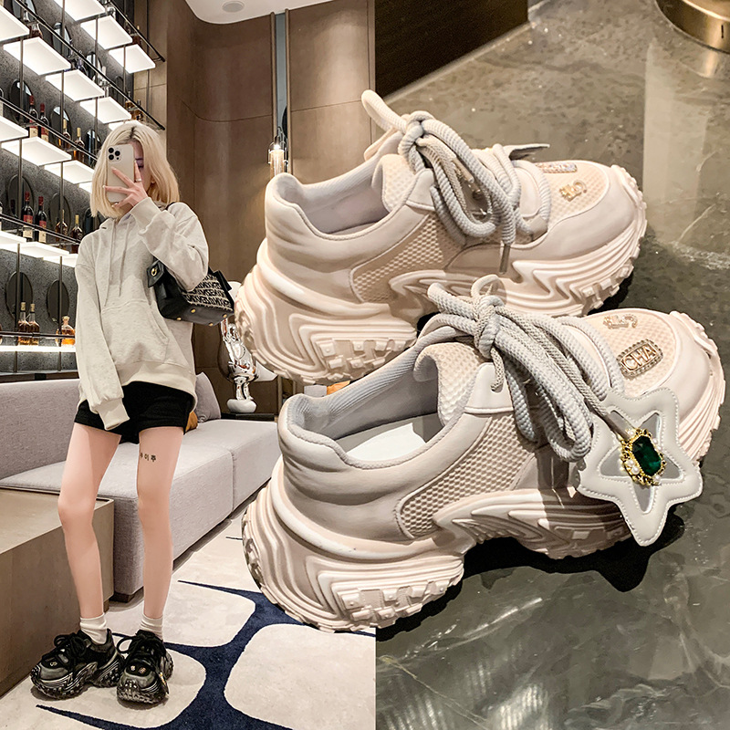 2024 Neue weiche Leder-Reibwasser-Diamant-Freizeitschuhe mit Matsuda-Sohle, vielseitige Sportschuhe, Papa-Schuhe für Frauen_voghion.com
