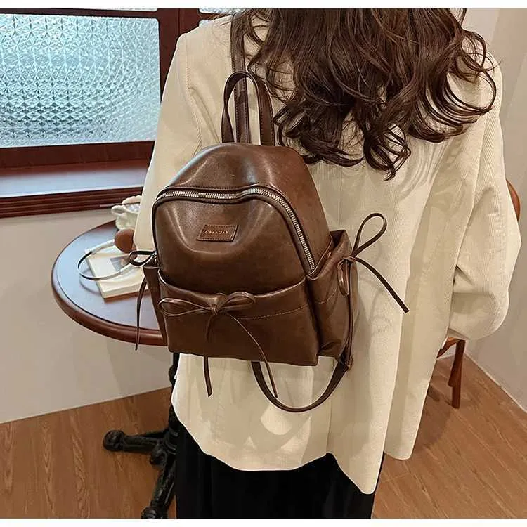 Retro Pu Rucksack Frauen Casual Solide Leder Kleine Schulter Taschen Große Kapazität Täglichen Pendeln Tragbare Packs Dame Griff_voghion.com