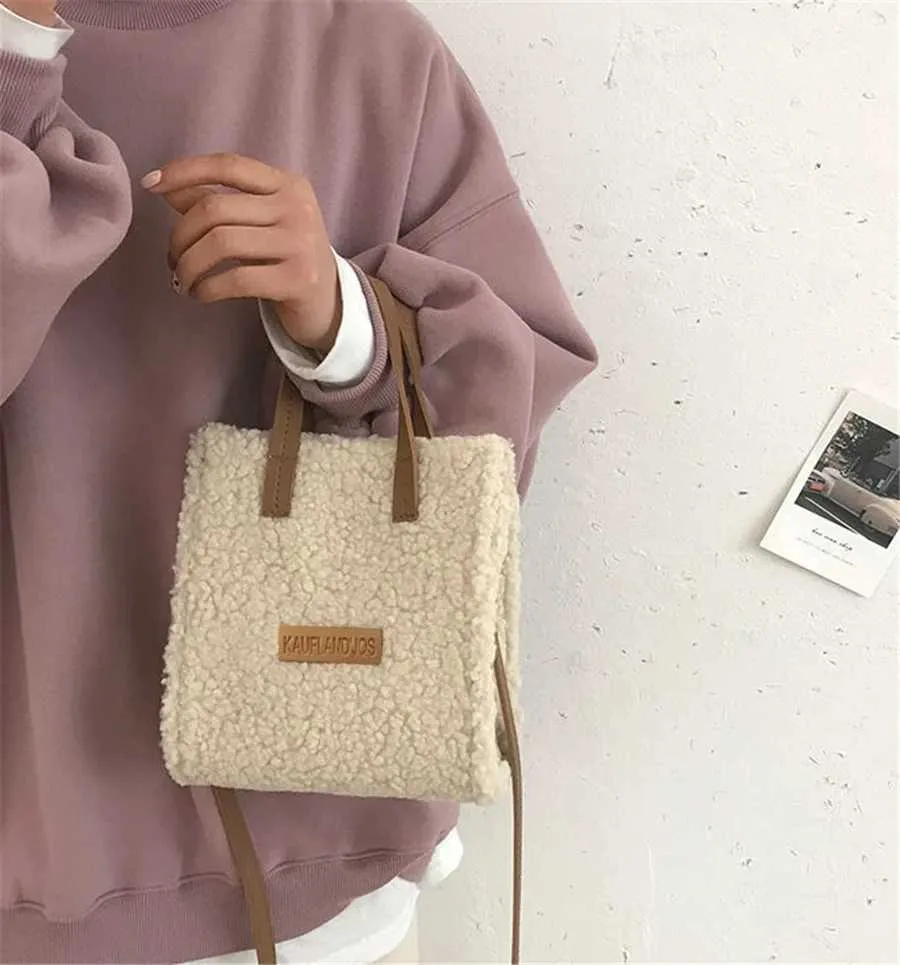 2023 Women Winter Shoulder Bag Lamb Wool Warm Soft Autumn Ins Square Cross-body Portable Casual Beige Khaki Girls Preppy_voghion.com