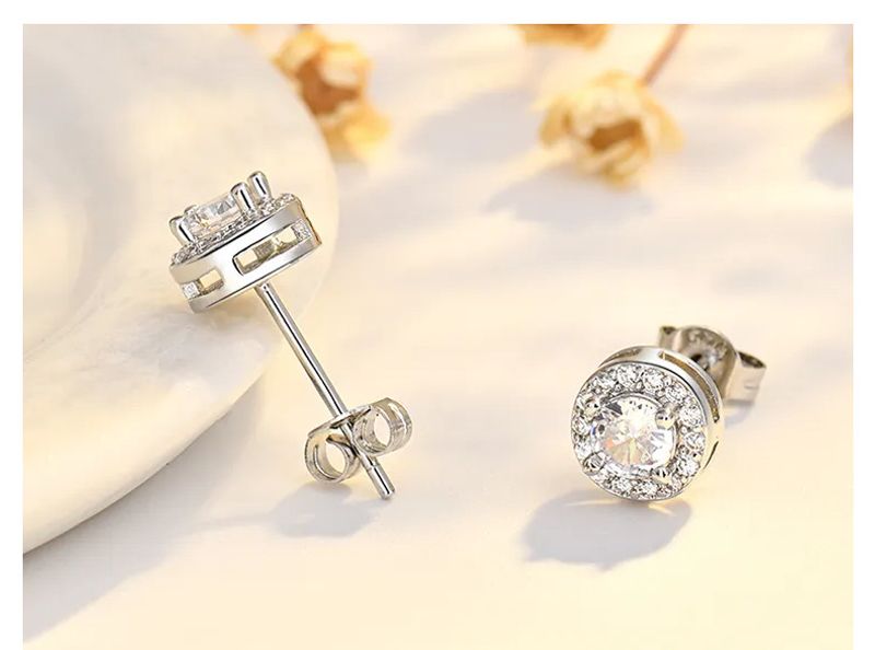 Boucles d'oreilles trois pièces en zircon rond, quatre griffes carrées, tempérament de niche, style léger, forme de cœur haut de gamme_voghion.com