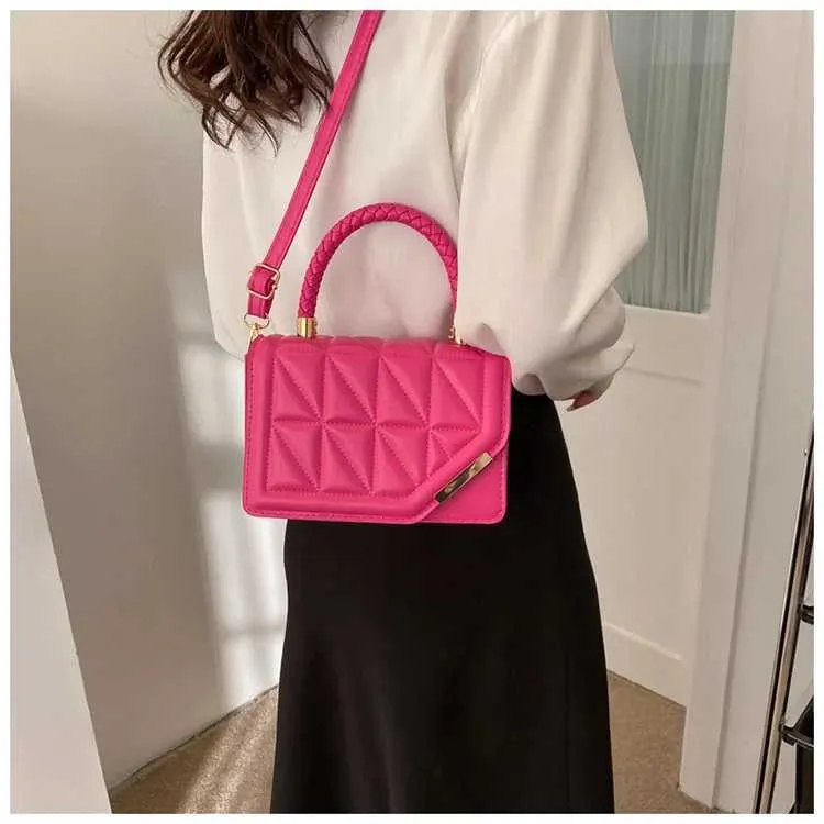 2024 neue Schulter PU-Leder quadratische Damenhandtasche Markendesigner kleine schwarze Umhängetasche Y241121_voghion.com