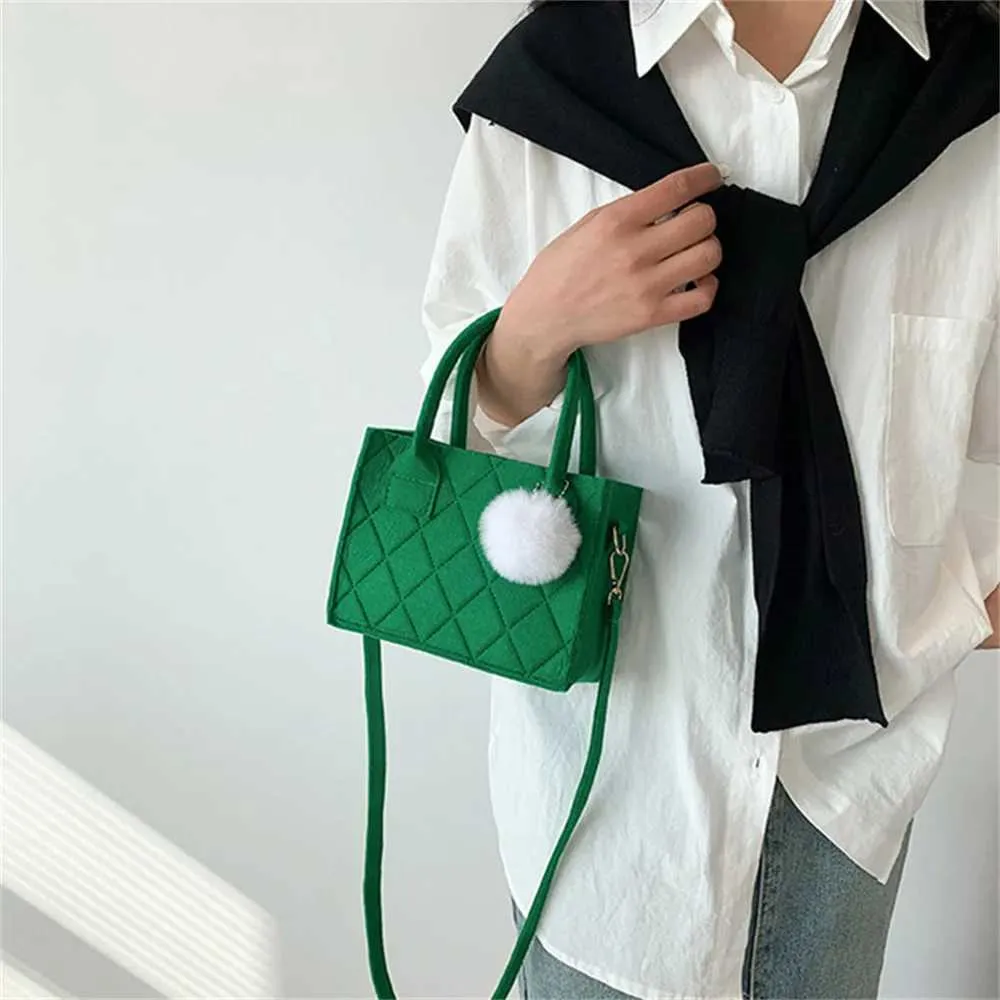 Women’s Small Square Crossbody Bag Simple Versatile Shoulder Bag_voghion.com