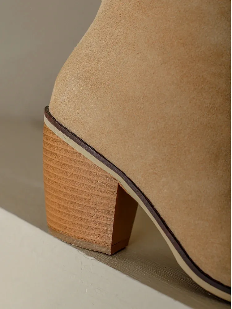 Women's Pleated Pointy Toe Slip-on Short Boots In Black And Camel_voghion.com