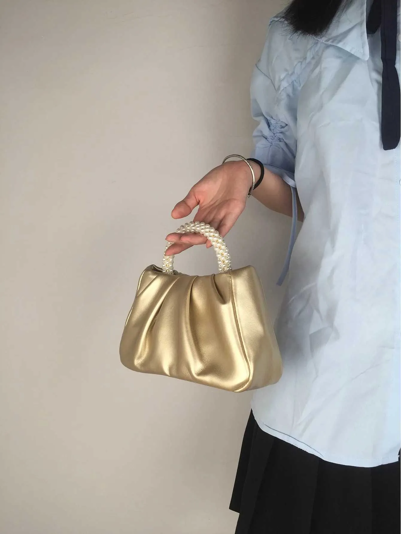 Borsa clutch con manico di perle borsa a spalla quadrata donna_voghion.com
