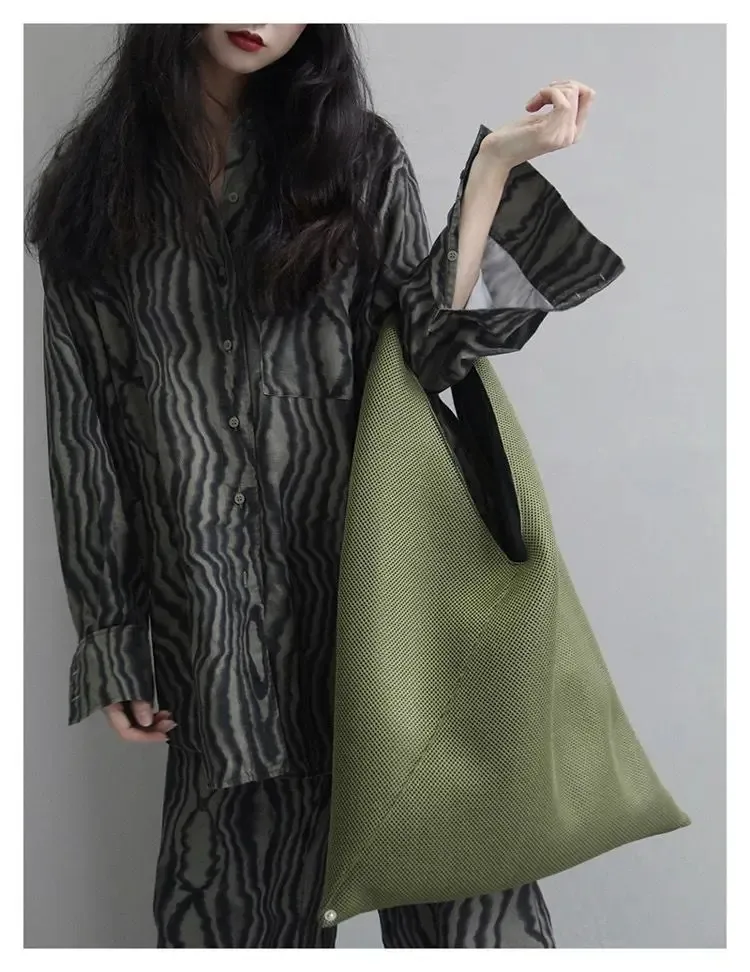 Stylish Women's Shoulder Bag And Large Capacity Shopping Bag_voghion.com