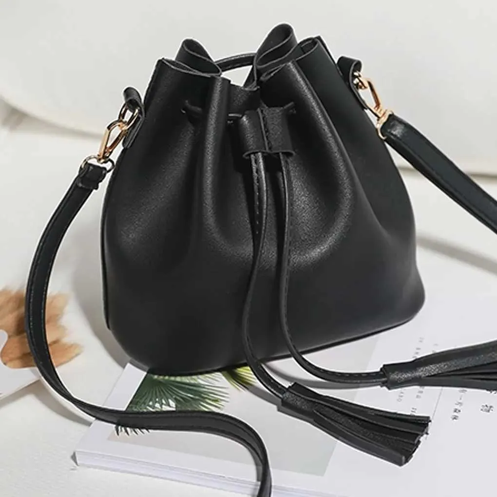 Fashion PU Leather Tassel Drstring Crossbody Kwastje Emmer Handtas Women Solid Color Shoulder Bag SmallC241103_voghion.com