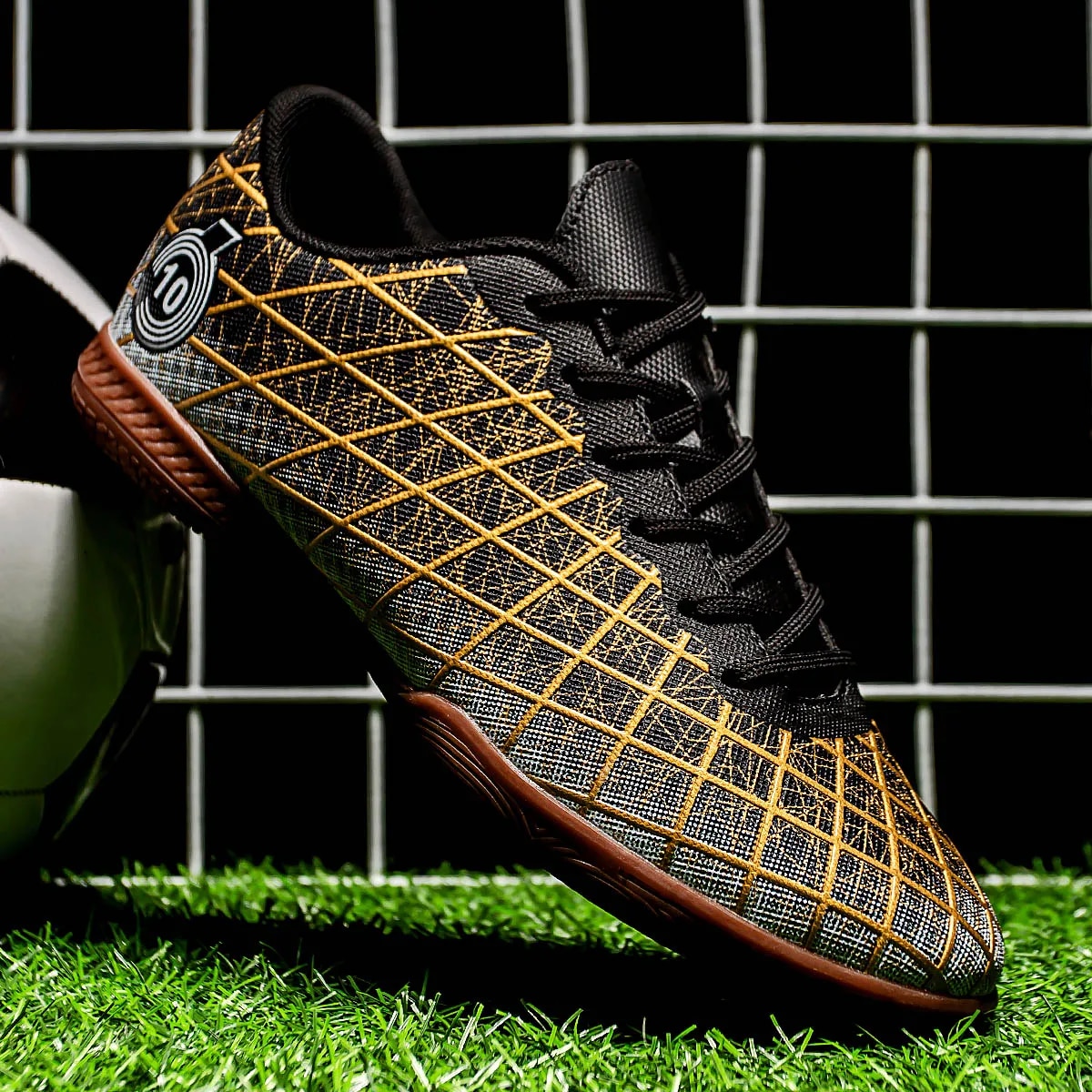Botas de fútbol para hombre, zapatos de Entrenamiento de interior de fútbol sala antideslizantes, transpirables y ligeros, profesionales, para exteriores, césped Unisex_voghion.com