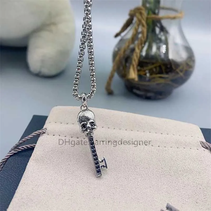 Collana Donna Ciondoli per Collane Gioielli in Argento Memento Designer Mori Teschio Chiave Amuleto in Argento Sterling con_voghion.com