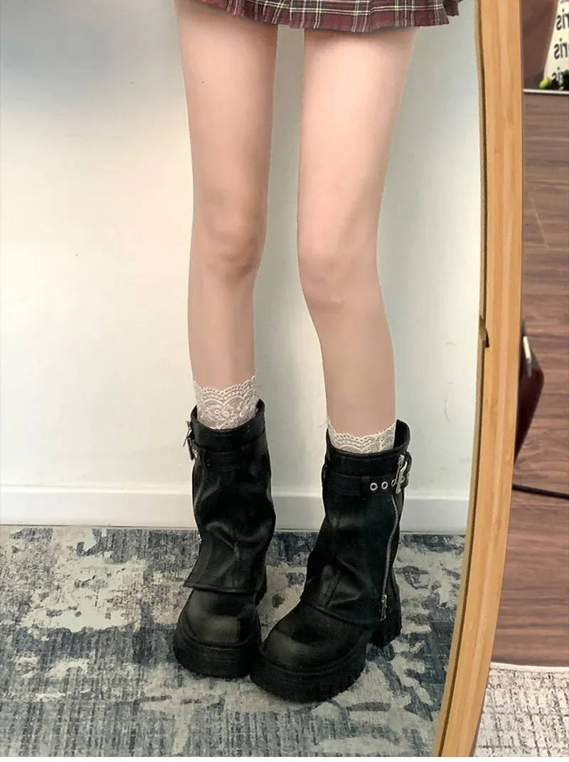 Elegant Women's Biker Boots With Belt Buckle And Platform Flat Sole_voghion.com