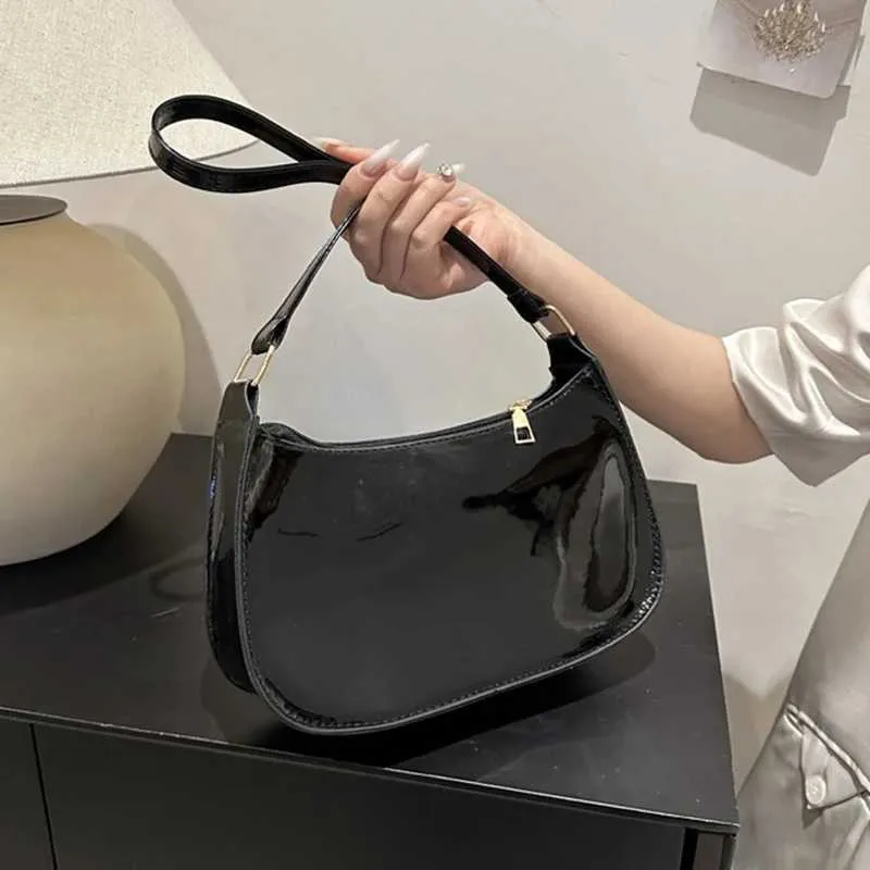 Sac de créateur rétro couleur unie en cuir PU sac à bandoulière pour sous-vêtements mode décontracté sans-abri portefeuille et sac à main pour femme_voghion.com