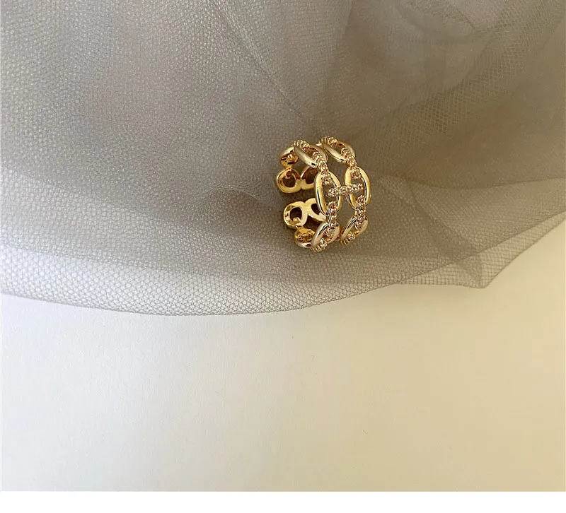 Pendant Necklaces Fashion Gold Color Metal Pig Nose Ring Simple Opening Geometric Hollow Heart Year Rings For Women_voghion.com