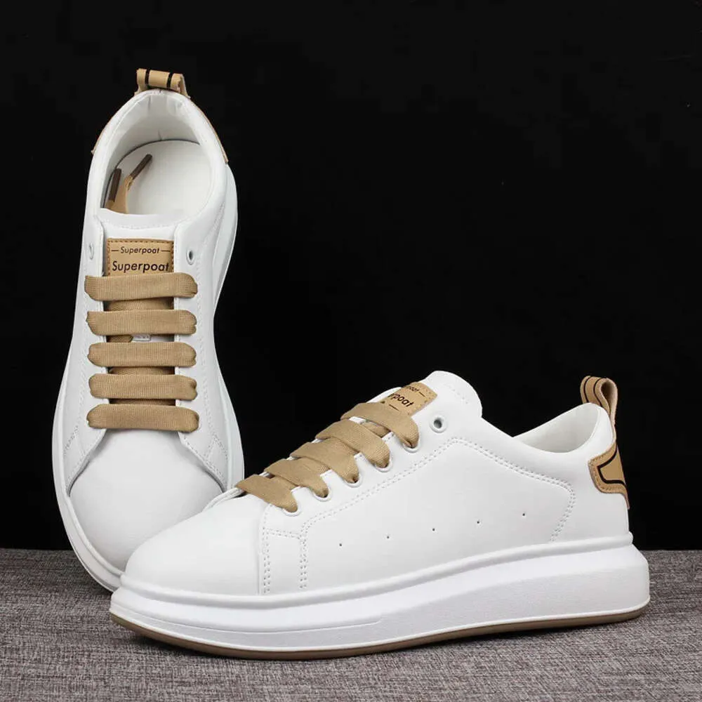 2023 Casual per uomo Uomo Running Traspirante Sport tavola Scarpe bianche Sneakers scarpe da tennis alla moda Calzature sportive_voghion.com