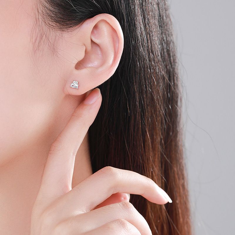 Orecchini a lobo in zircone per donna gioielli per matrimoni_voghion.com