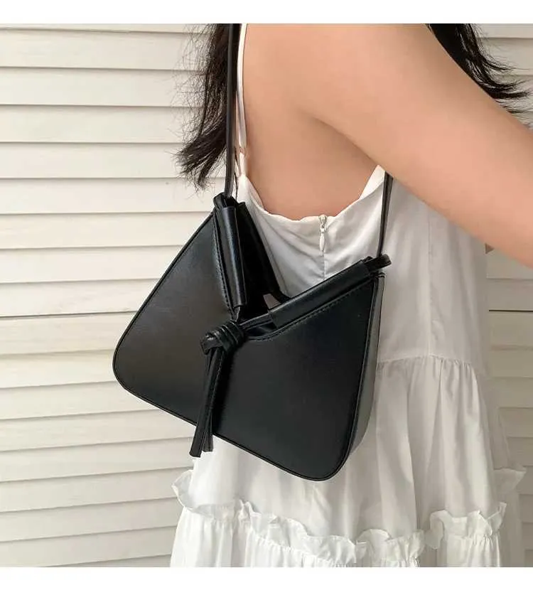 Triangle Shoulder Bag Women Leather Foldable Small Crossbody Bag_voghion.com