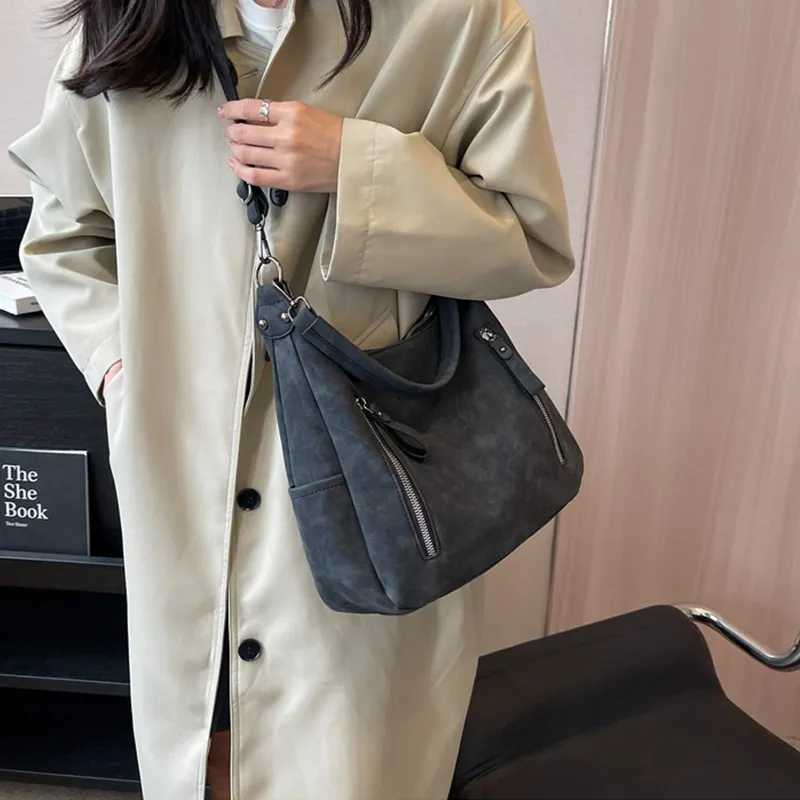 Borsa a tracolla singola da donna con tracolla obliqua di design Borse di grande capacità Hobo retrò in pelle PU opaca_voghion.com