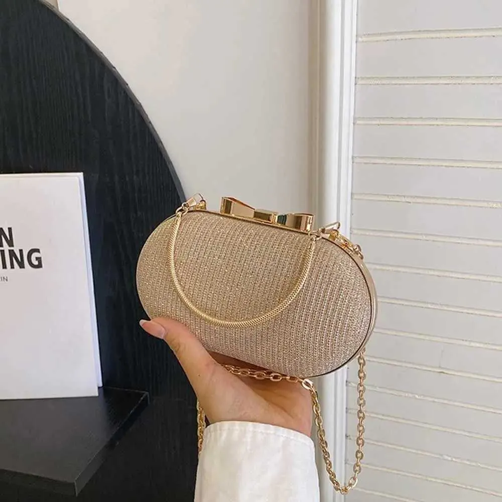 Geantă de seară pentru femei, geantă de mână strălucitoare în formă de inimă, geantă de umăr metalică cu lanț la modă, geantă crossbody pentru femei, purseC241218_voghion.com
