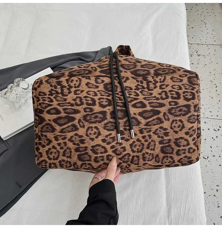 Grande leopardo Hobo donne moda tessuto spalla stile coreano grandi pacchetti nuovo nel 2024 inverno borse shopper casual_voghion.com
