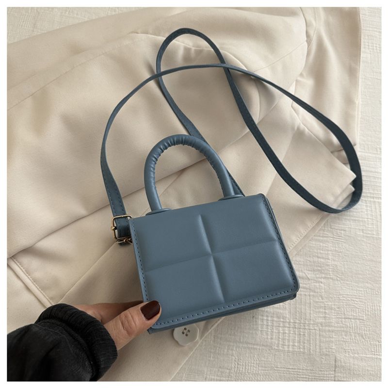 Borsa a mano quadrata piccola da donna design di nicchia_voghion.com