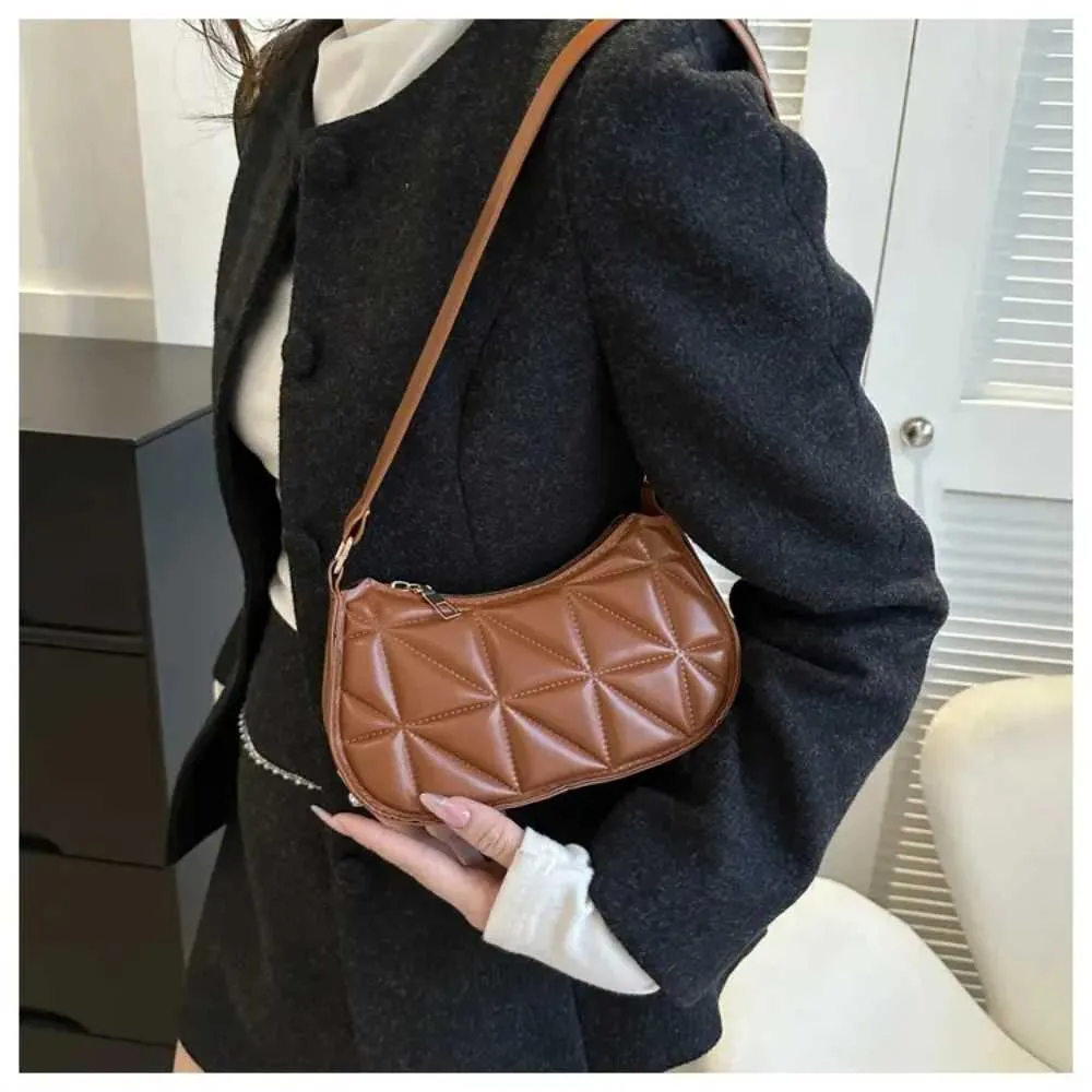 Vintage Women's Shoulder Bag And Crossbody Bag Elegant Design_voghion.com