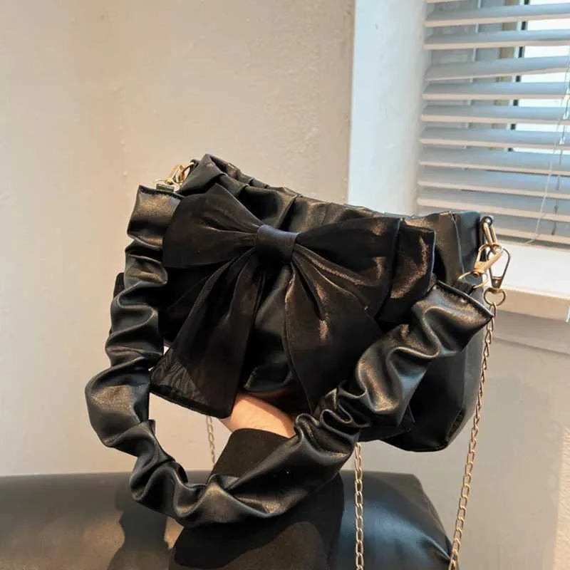 Woven Beach Shoulder Bag With Large Bow Detail For Women_voghion.com