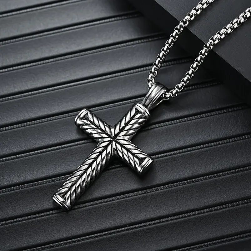 Colliers pendentifs Funky Easter Stripe Cross Collier cool pour hommes Accessoires de mode tendance en acier inoxydable_voghion.com