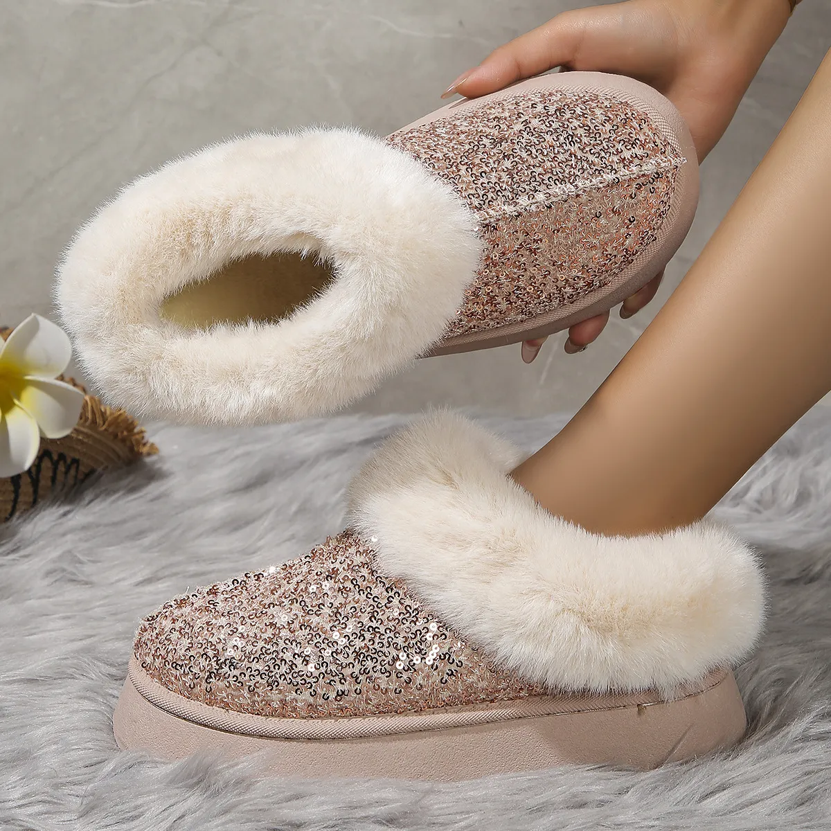 Ankle Snow gly botas slides mulheres Inverno 2024 Nova Moda Brilhante Pele Curta Pelúcia Chinelos Quentes frete grátis_voghion.com