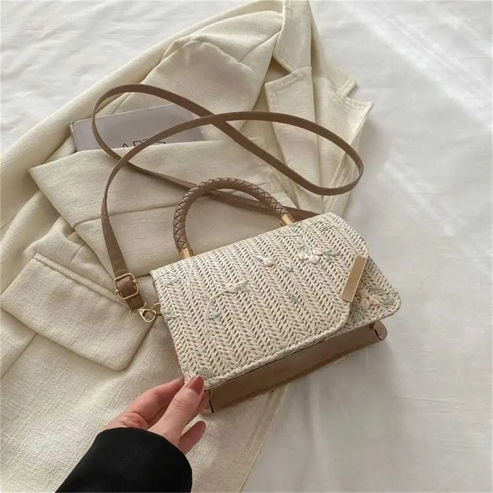 Schëller Messenger Meedercher Handtaschen Fraen Summer Bohemian Stréi Gewieft Strand Crossbody Tasche Rattan Braid Gras Vakanz_voghion.com