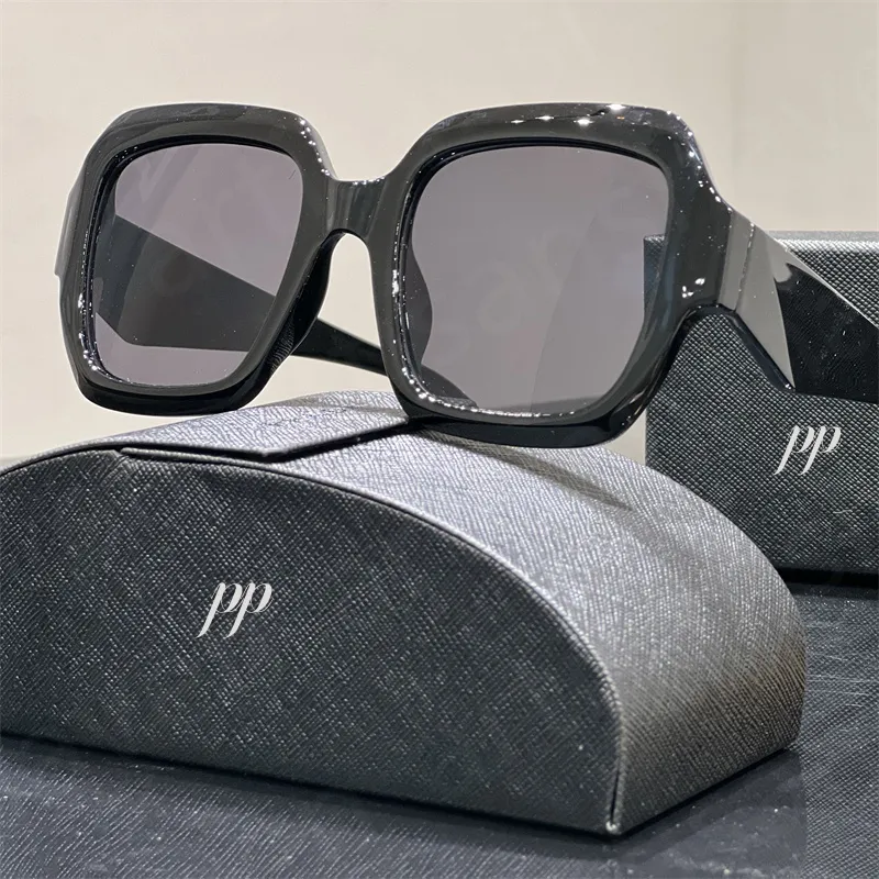 Let og elegant designersolbrille til mænd og kvinder_voghion.com