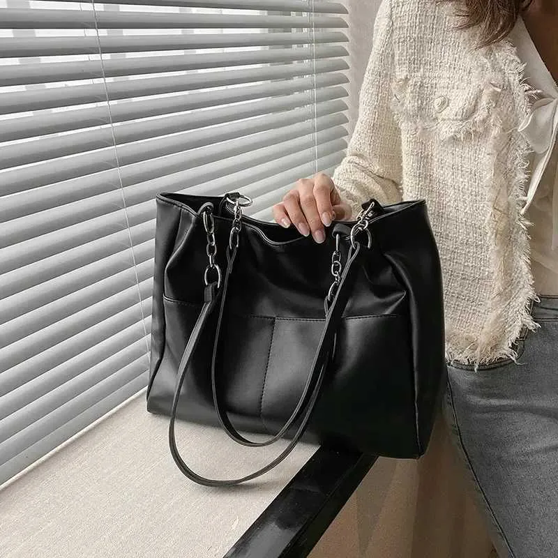Sacs à bandoulière pour femmes Vintage Couleur unie Simple Grande capacité Grand cuir PU Les derniers sacs à main de voyage_voghion.com