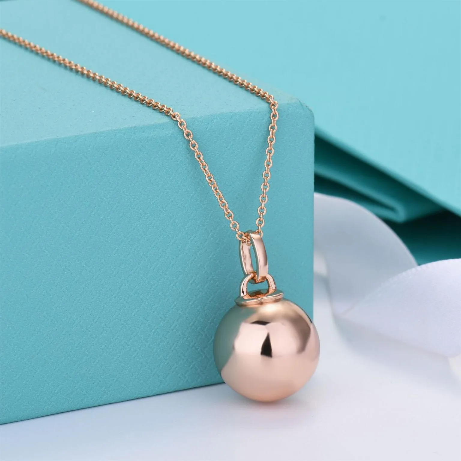 Marke Runde Kugel Designer Anhänger Weibliche S Silber Überzogene Gold Paar Kreuz Kette Choker Liebe Halskette Hals Schmuck Geschenk_voghion.com