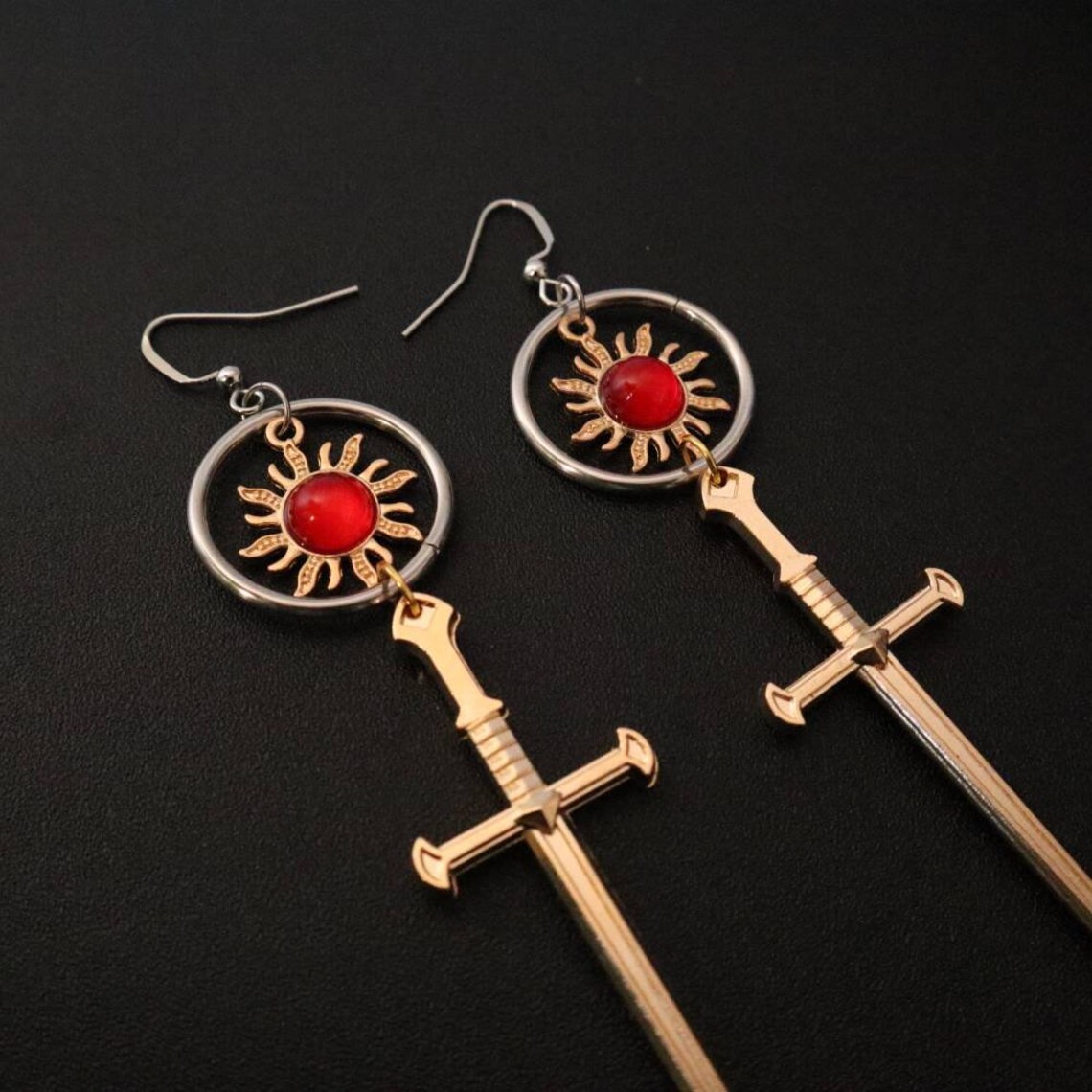 Earrings Gothic Golden Sun Sword Earrings_voghion.com