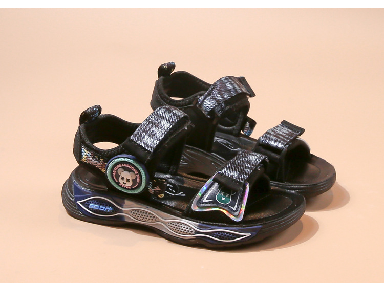 Strandschuhe für Kinder 2024 Neue schöne Sandalen für Jungen für große Kinder Rutschfest und verschleißfest Sommergeruchsvermeidung_voghion.com