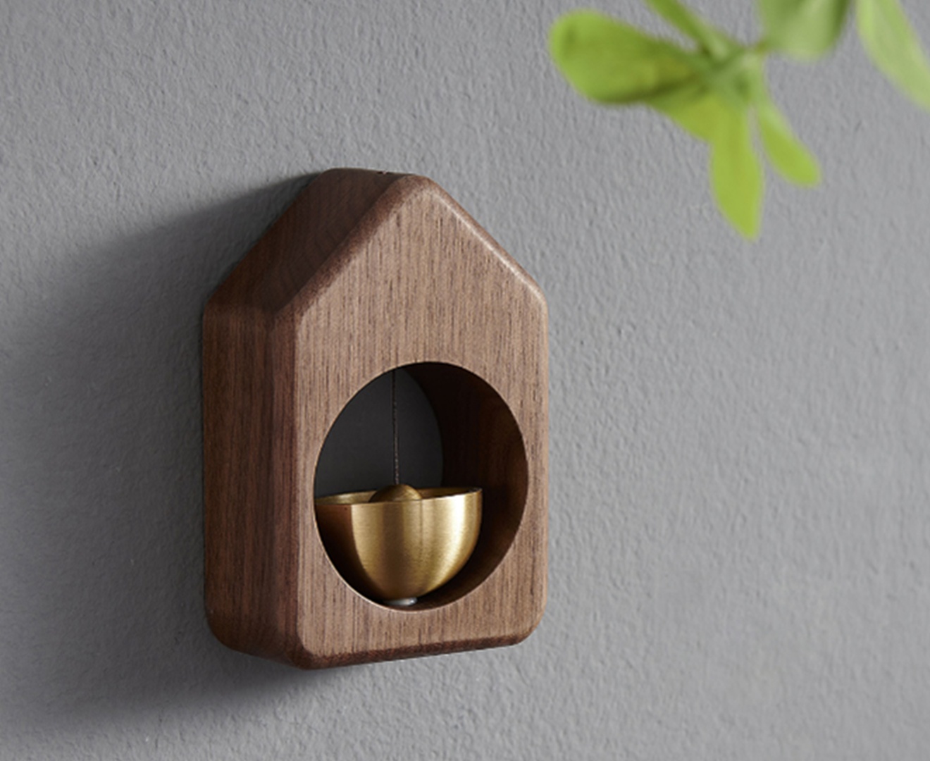 Creative Black Pendant Wooden Creative Suction Door Doorbell Wind Chime_voghion.com