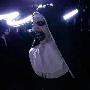 Läskig latexmask med korshalsband och huvudbonad Halloweenfest maskerad nunnadräkttillbehör Y240829_voghion.com