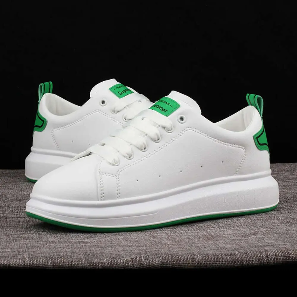 Scarpe da passeggio/tennis comode, casual e con suola spessa, da uomo e da donna, bianche e sportive_voghion.com